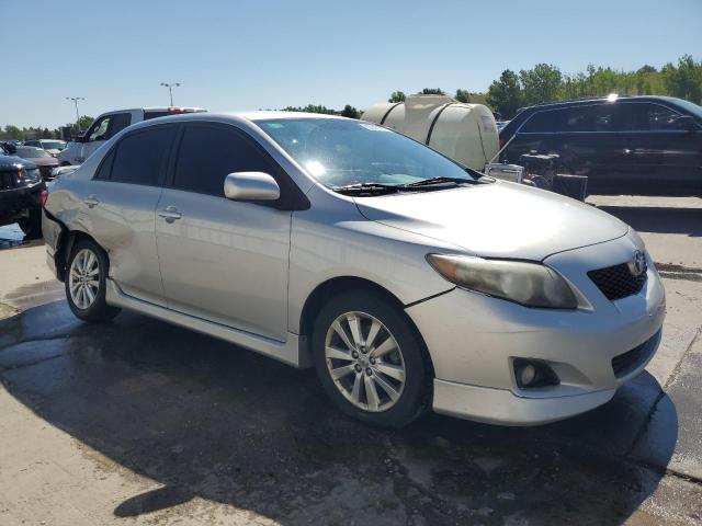 2T1BU4EE6AC438747 - 2010 TOYOTA COROLLA BASE 银色 照片 4