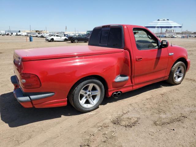 2FTZF0737YCA72243 - 2000 FORD F150 SVT LIGHTNING RED photo 3