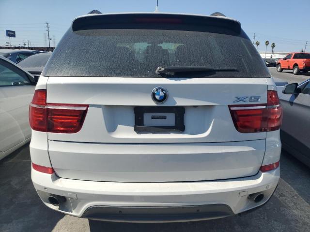 5UXZV4C52BL402013 - 2011 BMW X5 XDRIVE35I WHITE photo 6