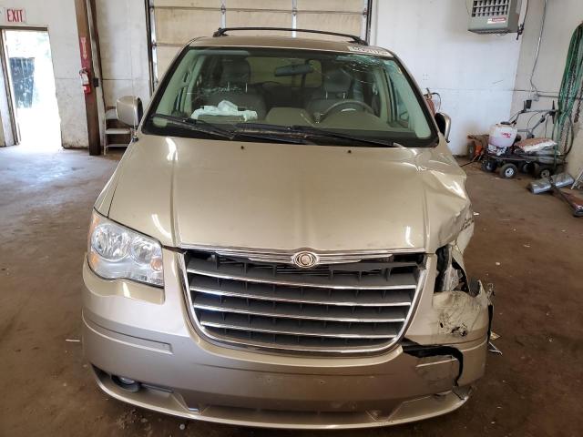 2A8HR54P68R838749 - 2008 CHRYSLER TOWN & COU TOURING თაფლისფერი ფოტო 5