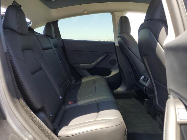 7SAYGDED7SF319632 - 2025 TESLA MODEL Y ვერცხლისფერი ფოტო 10