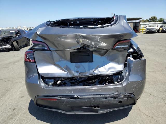 7SAYGDED7SF319632 - 2025 TESLA MODEL Y ვერცხლისფერი ფოტო 6