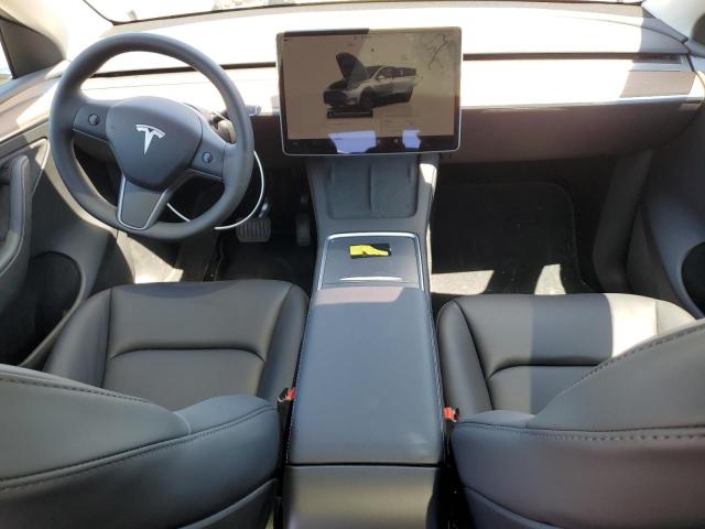 7SAYGDED7SF319632 - 2025 TESLA MODEL Y ვერცხლისფერი ფოტო 8