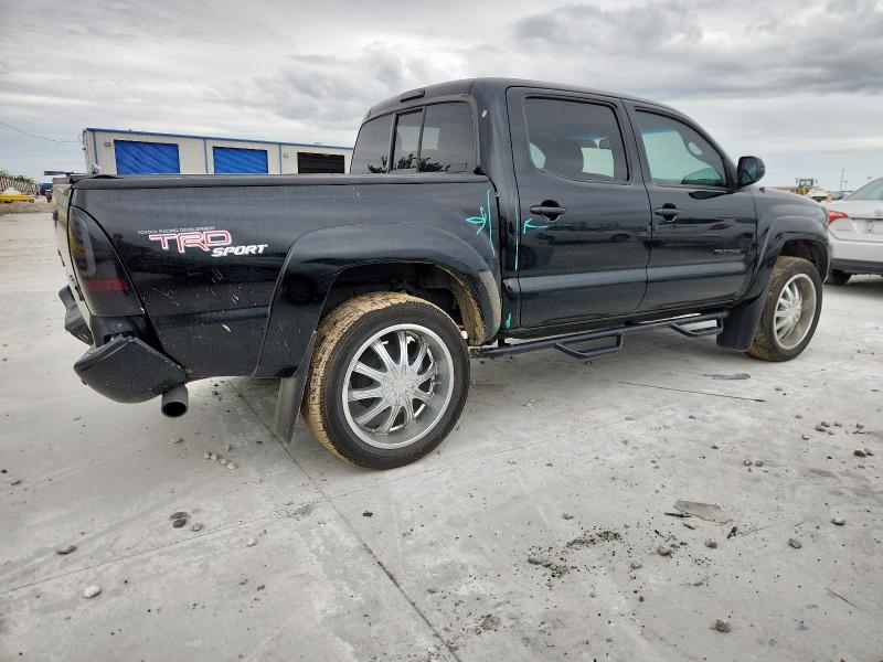 5TFJU4GN9DX028992 - 2013 TOYOTA TACOMA DOUBLE CAB PRERUNNER BLACK photo 3