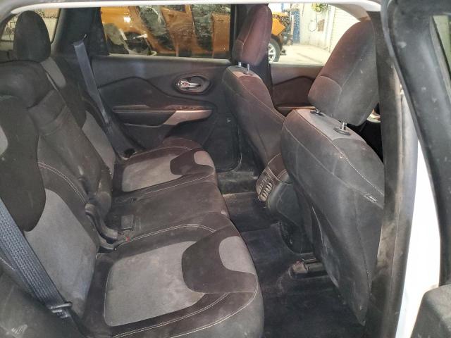 1C4PJMCB6JD528488 - 2018 JEEP CHEROKEE LATITUDE WHITE photo 11