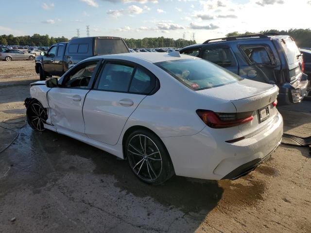 3MW5U7J07N8C45339 - 2022 BMW M340I WHITE photo 2