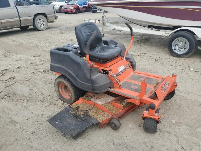 BMG5425K004142364 - 2014 BADB MOWER RED photo 1