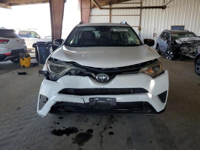 JTMZFREV2HJ129278 - 2017 TOYOTA RAV4 LE თეთრი ფოტო 5