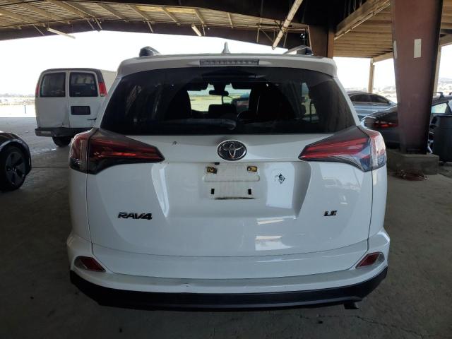 JTMZFREV2HJ129278 - 2017 TOYOTA RAV4 LE თეთრი ფოტო 6