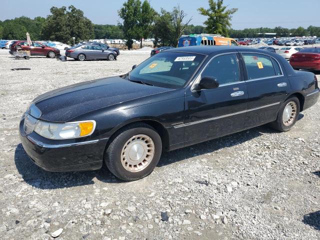 1LNHM81W8YY765457 - 2000 LINCOLN TOWN CAR EXECUTIVE BLACK photo 1