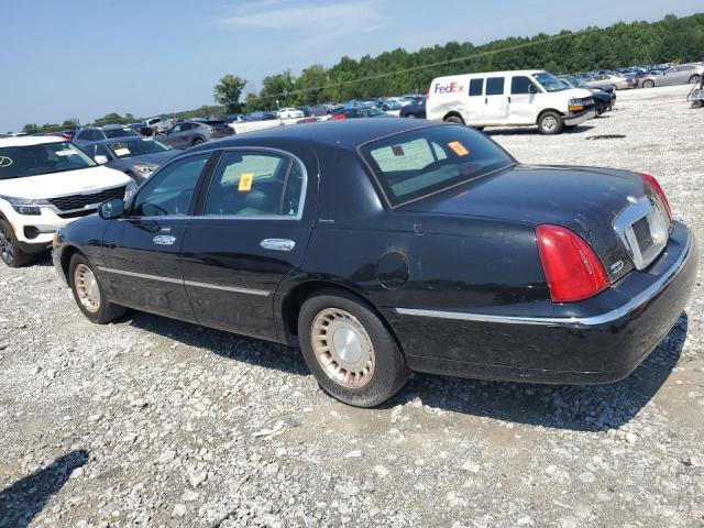 1LNHM81W8YY765457 - 2000 LINCOLN TOWN CAR EXECUTIVE BLACK photo 2