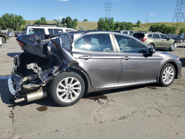 4T1C11AK5MU413543 - 2021 TOYOTA CAMRY LE 灰色 照片 3