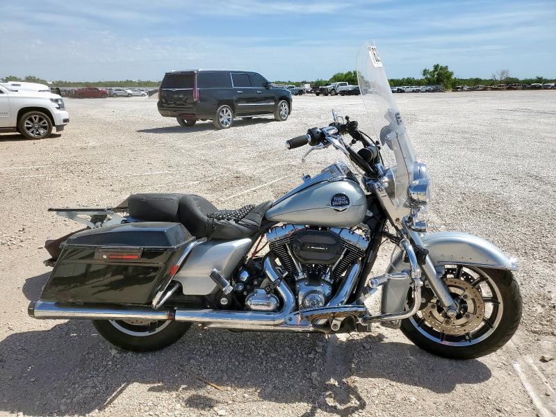 2010 HARLEY-DAVIDSON FLHRC, 