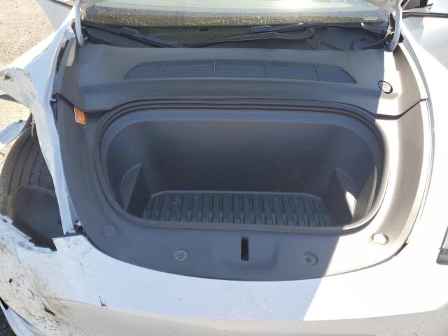 7SAYGDEE2NF425659 - 2022 TESLA MODEL Y Սպիտակ լուսանկար 12