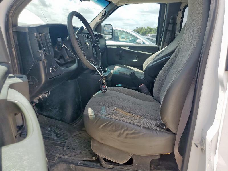 1GAZG1FGXE1106737 - 2014 CHEVROLET EXPRESS G3 LT 白色 照片 7