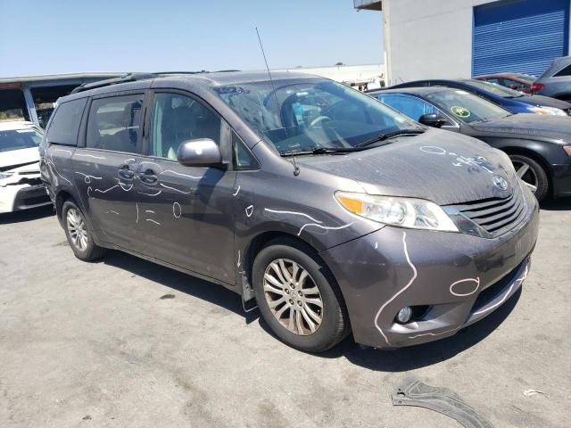 5TDYK3DC3BS062205 - 2011 TOYOTA SIENNA XLE GRAY photo 4