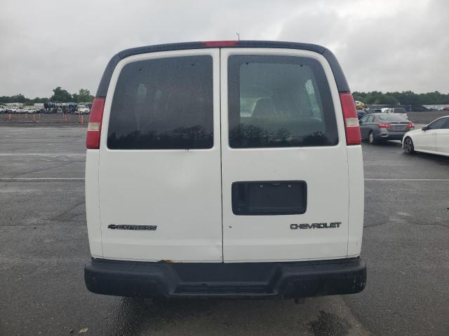 1GAHG35U241205520 - 2004 CHEVROLET EXPRESS G3 WHITE photo 6