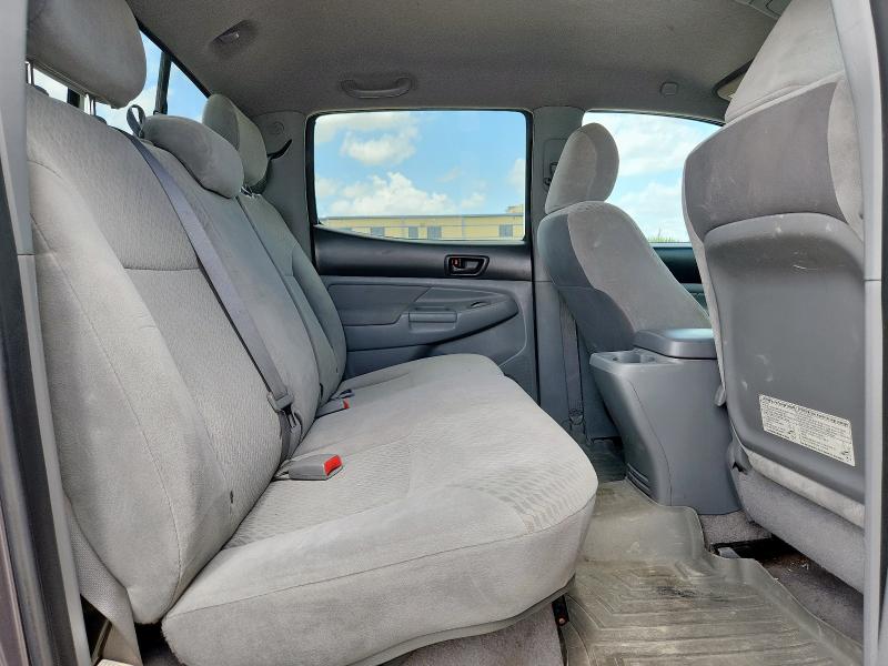 5TFJU4GN3BX002983 - 2011 TOYOTA TACOMA DOUBLE CAB PRERUNNER GRAY photo 10