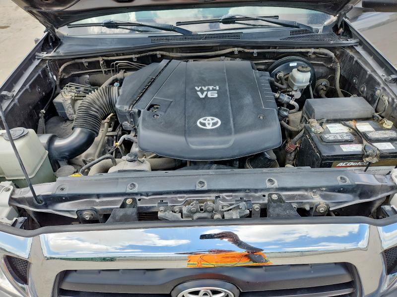 5TFJU4GN3BX002983 - 2011 TOYOTA TACOMA DOUBLE CAB PRERUNNER GRAY photo 11