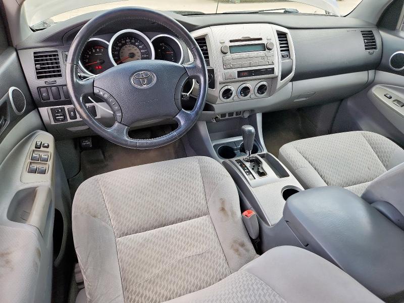 5TFJU4GN3BX002983 - 2011 TOYOTA TACOMA DOUBLE CAB PRERUNNER GRAY photo 8