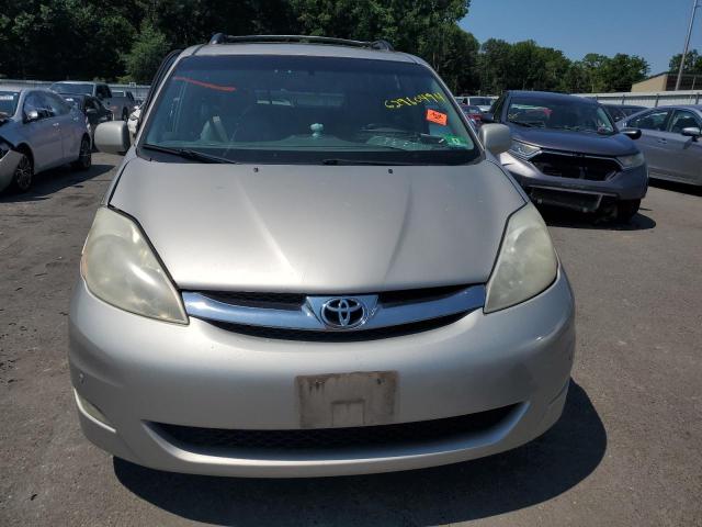 5TDZK22C68S211586 - 2008 TOYOTA SIENNA XLE SILVER photo 5