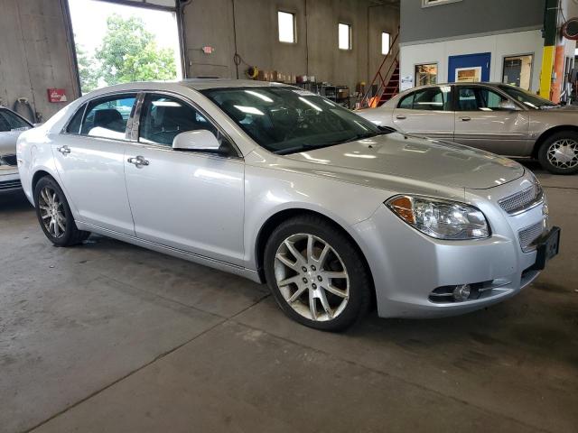 1G1ZG5E79CF286303 - 2012 CHEVROLET MALIBU LTZ ვერცხლისფერი ფოტო 4