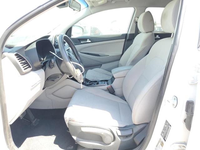 KM8J2CA44KU983970 - 2019 HYUNDAI TUCSON SE WHITE photo 7