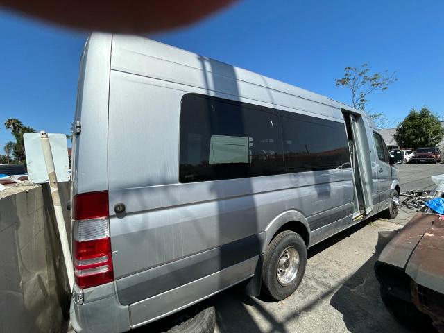 WD3PF4CC7D5810805 - 2013 MERCEDES-BENZ SPRINTER 3500 GRAY photo 4