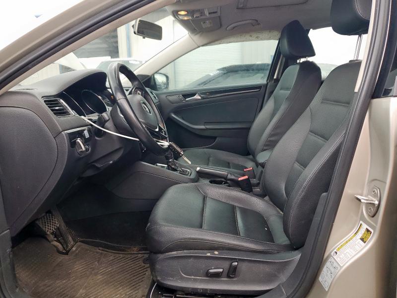 3VWLA7AJ3FM306865 - 2015 VOLKSWAGEN JETTA TDI 金色 照片 7