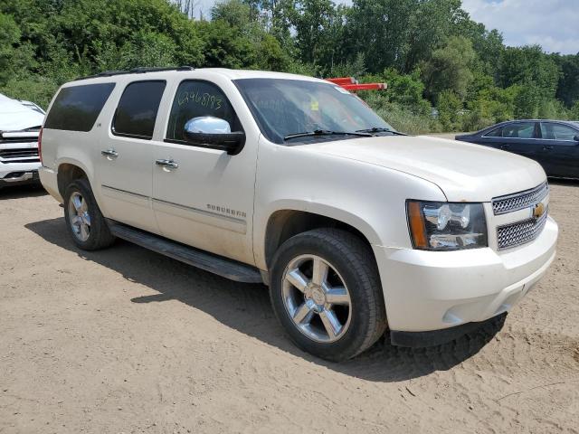 1GNSKKE71CR221943 - 2012 CHEVROLET SUBURBAN K1500 LTZ WHITE photo 4