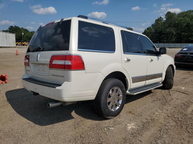 5LMFU27518LJ03278 - 2008 LINCOLN NAVIGATOR WHITE photo 3