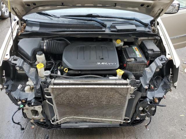 2C4RC1CG7DR663560 - 2013 CHRYSLER TOWN & COU TOURING L GOLD photo 11