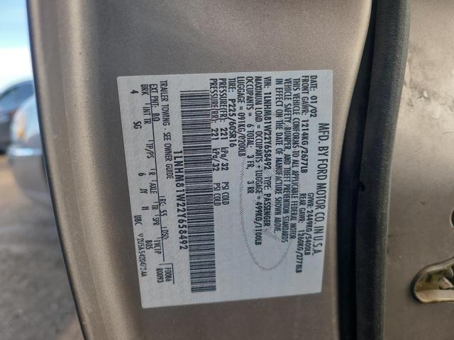 1LNHM81W22Y658492 - 2002 LINCOLN TOWN CAR EXECUTIVE TAN photo 12