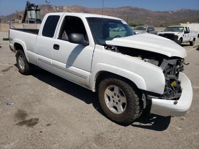 1GCEK19B57Z207323 - 2007 CHEVROLET SILVERADO K1500 CLASSIC WHITE photo 4