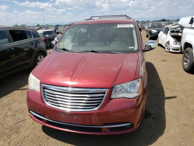 2C4RC1CG2CR192769 - 2012 CHRYSLER TOWN & COU TOURING L RED photo 5