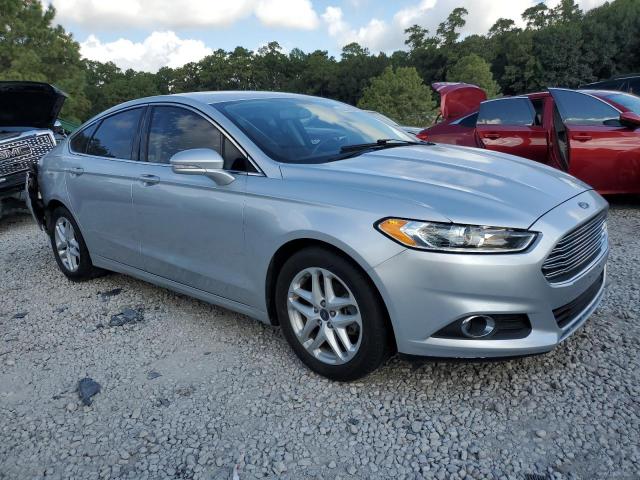 1FA6P0HD7G5115310 - 2016 FORD FUSION SE SILVER photo 4