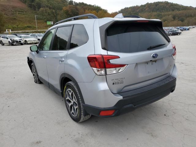 JF2SKAEC5KH425974 - 2019 SUBARU FORESTER PREMIUM SILVER photo 3