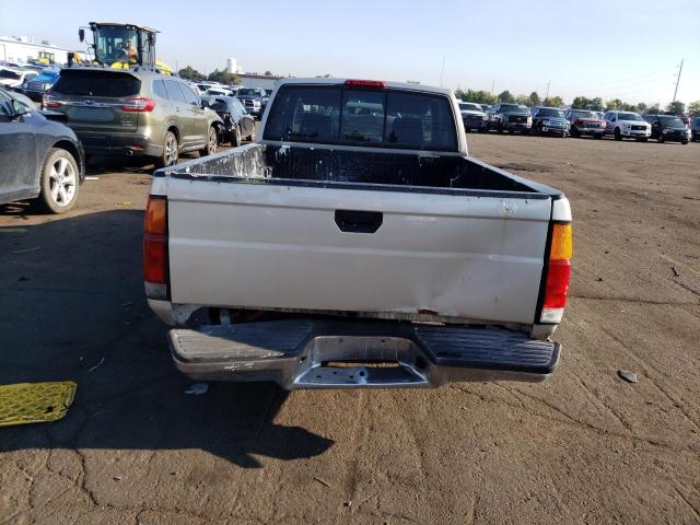 1N6SD16S3TC341050 - 1996 NISSAN TRUCK KING CAB SE SILVER photo 6