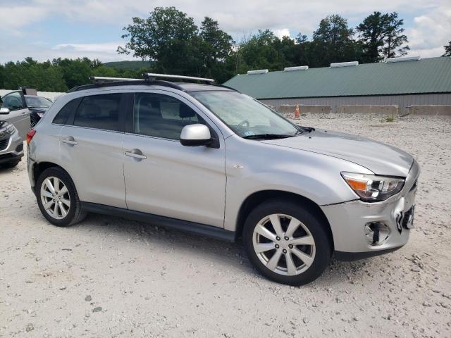 4A4AR4AUXDE005758 - 2013 MITSUBISHI OUTLANDER SE SILVER photo 4