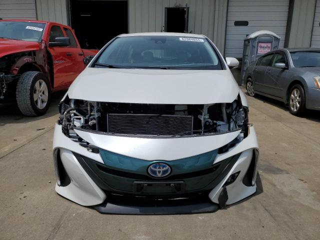 JTDKARFP9J3070689 - 2018 TOYOTA PRIUS PRIM თეთრი ფოტო 5