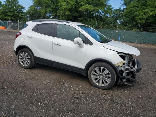 KL4CJASB4JB527988 - 2018 BUICK ENCORE PREFERRED WHITE photo 4