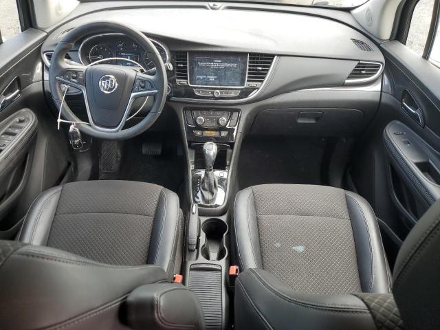 KL4CJASB4JB527988 - 2018 BUICK ENCORE PREFERRED WHITE photo 8