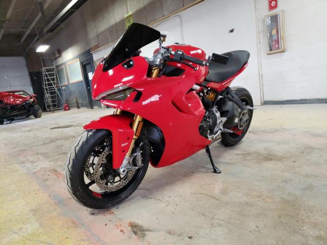 ZDMVABDS6NB003558 - 2022 DUCATI SUPERSPORT RED photo 2