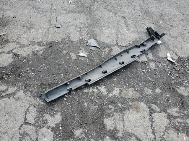 MAJ6P1UL5JC171137 - 2018 FORD ECOSPORT SE WHITE photo 12