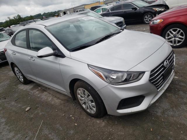 3KPC24A62LE120914 - 2020 HYUNDAI ACCENT SE SILVER photo 4