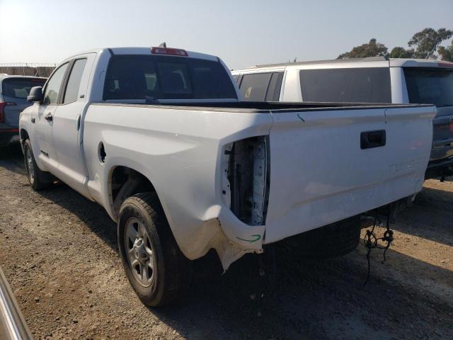 5TFRY5F14LX265450 - 2020 TOYOTA TUNDRA DOUBLE CAB SR/SR5 WHITE photo 2