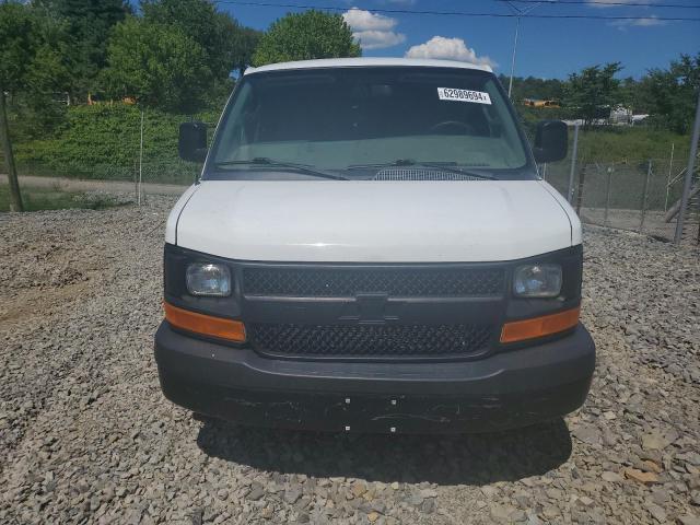 1GCWGAF15H1322148 - 2017 CHEVROLET EXPRESS G2 WHITE photo 5