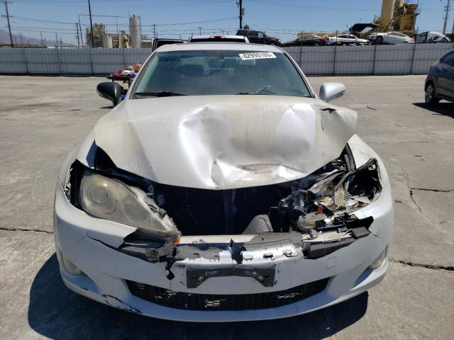 JTHBK262695093337 - 2009 LEXUS IS 250 WHITE photo 5