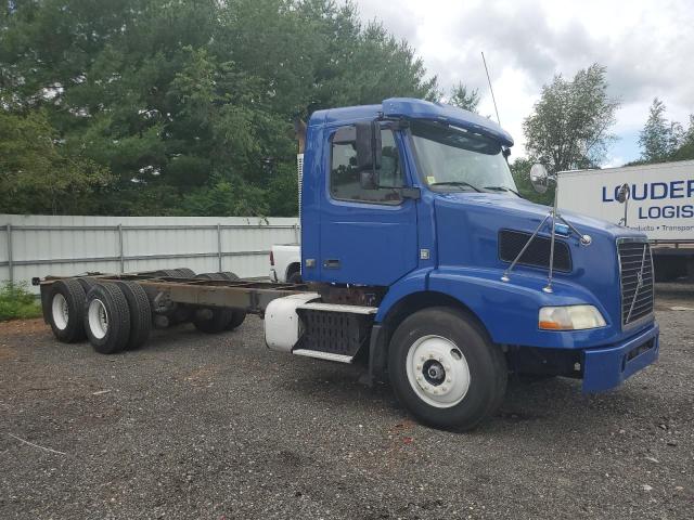 2014 VOLVO VNM VNM, null