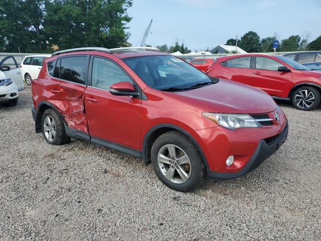 2T3RFREV9FW346356 - 2015 TOYOTA RAV4 XLE RED photo 4